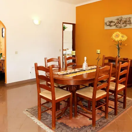 בית נופש Da Bela Vista By Interhome