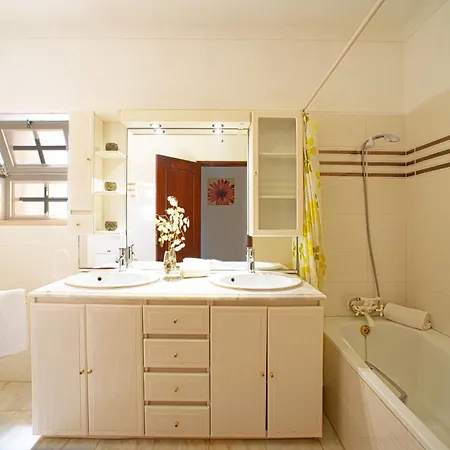 Da Bela Vista By Interhome Paderne (Faro)